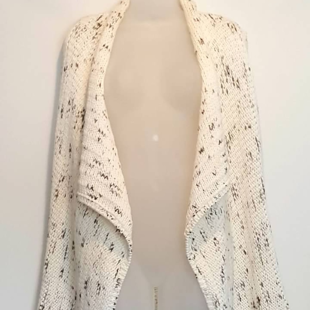 Women's Size 2 Chico's Beige Chunky Long Vest